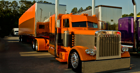 Vinnie Diorio’s 2013 Peterbilt 389 truck
