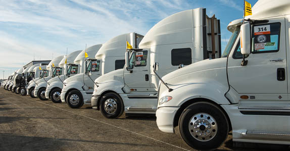 2011 International ProStar Premium Eagle Sleeper Truck Tractors waiting to be sold by auction 2011 International ProStar Premium Eagle Sleeper Truck Tractors waiting to be sold by auction
