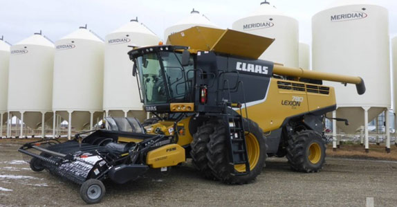 A 2014 CLAAS Lexion 780 combine sold by Ritchie Bros. in Bonanza, AB A 2014 CLAAS Lexion 780 combine sold by Ritchie Bros. in Bonanza, AB