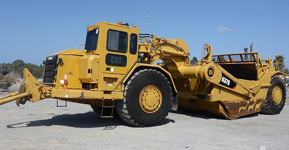 2007 Caterpillar 637G motor scraper sold at a Ritchie Bros. heavy equipment and truck auction. 2007 Caterpillar 637G motor scraper sold at a Ritchie Bros. heavy equipment and truck auction.