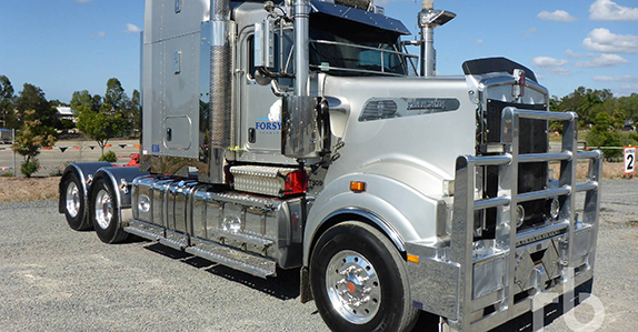 2013 Kenworth T909 6x4 prime mover sold in auction by Ritchie Bros. 2013 Kenworth T909 6x4 prime mover sold in auction by Ritchie Bros.