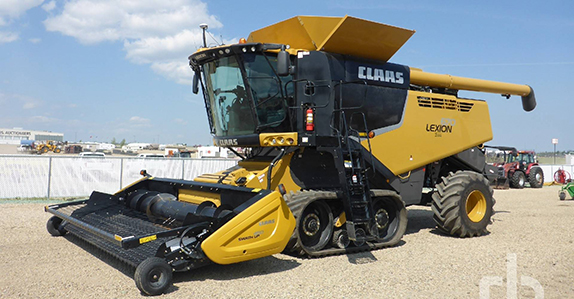 2016 CLAAS LEXION 670TT RWA combine sold at a Ritchie Bros. farm equipment auction. 2016 CLAAS LEXION 670TT RWA combine sold at a Ritchie Bros. farm equipment auction.