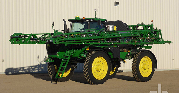 2016 John Deere R4045 sprayers. 2016 John Deere R4045 sprayers.