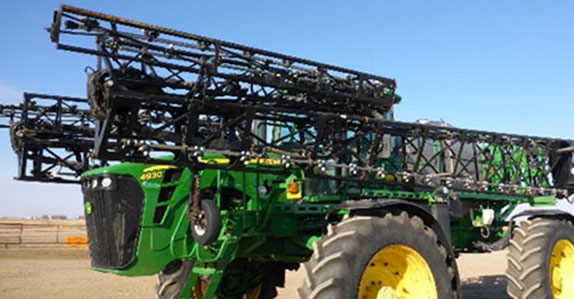 Sprayer sold at a Ritchie Bros. farm equipment auction Sprayer sold at a Ritchie Bros. farm equipment auction