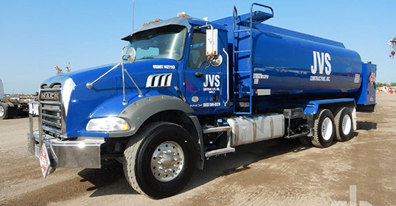 2017 Mack GU813 fuel tank truck sold at Ritchie Bros. 2017 Mack GU813 fuel tank truck sold at Ritchie Bros.