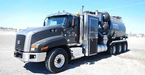 2015 Caterpillar CT660L hydro vac truck sold at Ritchie Bros. auction 2015 Caterpillar CT660L hydro vac truck sold at Ritchie Bros. auction