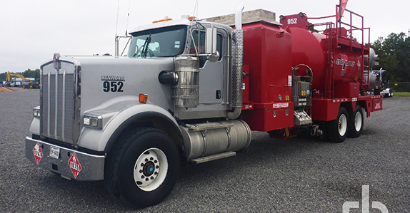 2015 Kenworth W900 hot oil trucks sold at Ritchie Bros. auction 2015 Kenworth W900 hot oil trucks sold at Ritchie Bros. auction