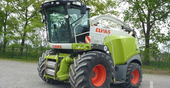 2013 CLAAS Jaguar 980 harvester sold at Ritchie Bros. Auctioneers 2013 CLAAS Jaguar 980 harvester sold at Ritchie Bros. Auctioneers