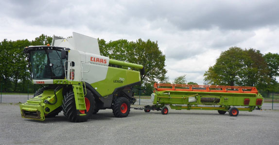 2015 CLAAS LEXION 750 APS Hybrid sold at Ritchie Bros. Auctioneers 2015 CLAAS LEXION 750 APS Hybrid sold at Ritchie Bros. Auctioneers