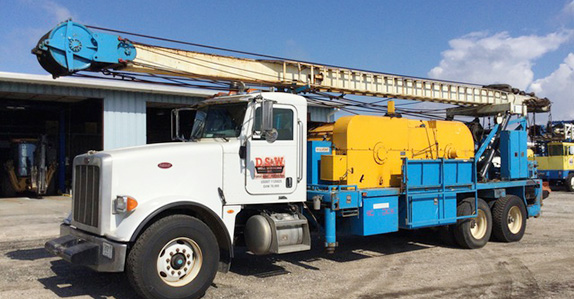 Equipment and trucks sold online on Ritchie Bros.’ Marketplace-E Equipment and trucks sold online on Ritchie Bros.’ Marketplace-E