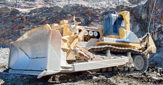 komatsu d 1555s1  caricatore cingolato Article35_D575-large