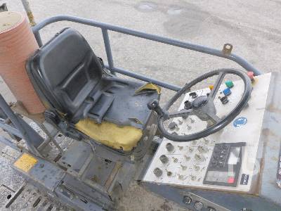 2003 VOEGELE S1203 Pneumatic