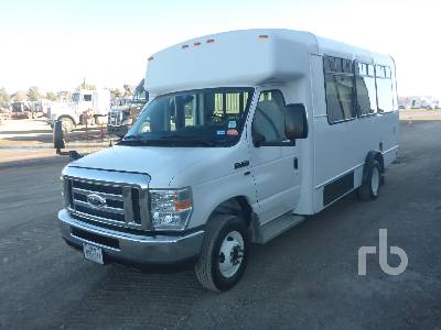 2019 ford e350 passenger van