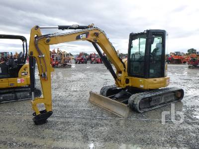Myth Busters Cat 305e2 Mini Excavator Lifting Demo Youtube