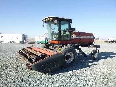 2006 HESSTON 9240 Swather