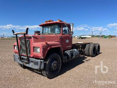 1980 MACK  R612ST  6x4  Cab & Chassis