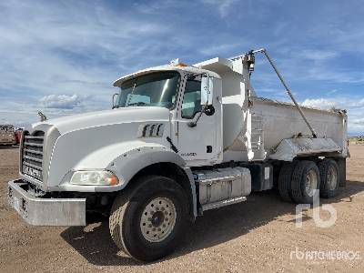 2011 MACK  GU813  6x4  Dump Truck (T/A)