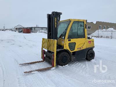 2018 Hyster H80 FT 7600 lb LPG Pneumatic Tire Forklift