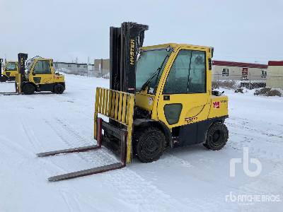 2018 Hyster H80 FT 7600 lb LPG Pneumatic Tire Forklift