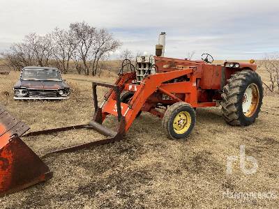 1966 Cockshutt 1850 2WD Antique Tractor