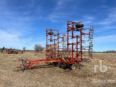 Morris Challenger II L233 37 ft Cultivator