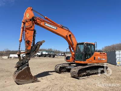 2014 Doosan DX225LC-3 Tracked Excavator