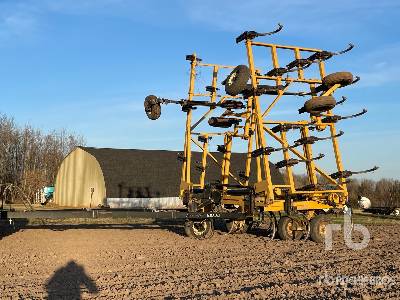 Ezee-On 7450 45 ft Cultivator