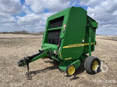 2002 John Deere 567 Round Baler
