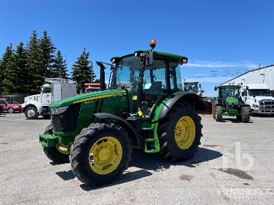 2017 John Deere 5090R 4WD Tractor
