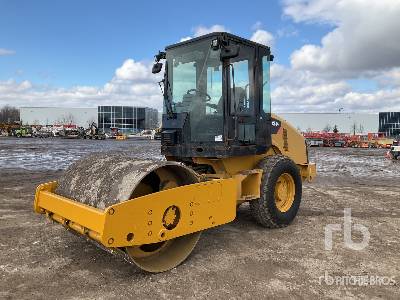 2012 Cat CS44 Smooth Drum Compactor