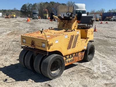 2006 Sakai TS160 7 Wheel Pneumatic Roller