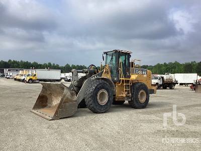 2006 John Deere 744J Wheel Loader