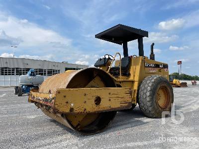 1996 Cat CS563C Smooth Drum Compactor