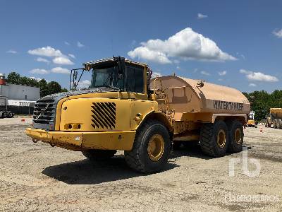 2006 Volvo A25D 5000 gal 6x6 Articulated Water Truck