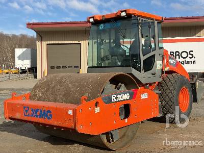 2018 XCMG CV122PD Smooth Drum Compactor