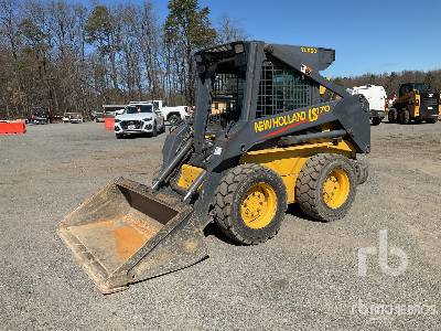 2000 New Holland LS170 Skid Steer Loader