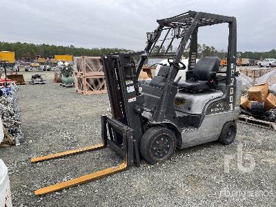 Nissan MCP1F2A20LV 3235 lb Pneumatic Tire Forklift