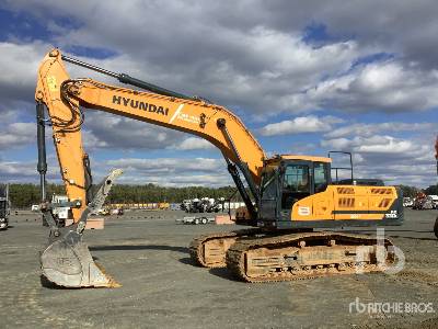 2020 Hyundai HX330L Tracked Excavator