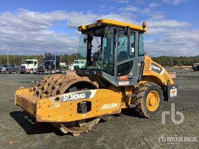 2015 XCMG CV83PD Smooth Drum Compactor