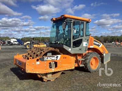 2017 XCMG CV83PD Smooth Drum Compactor