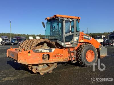 2017 XCMG CV122PD Smooth Drum Compactor