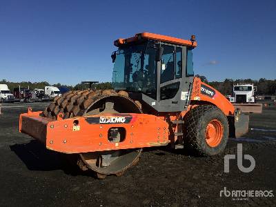 2018 XCMG CV122PD Smooth Drum Compactor