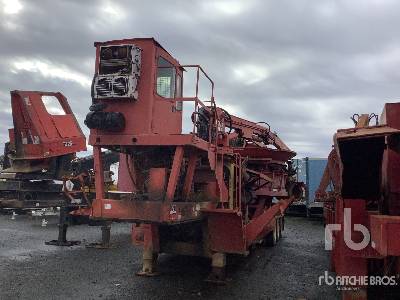 1998 Morbark 1300 Tri/A Tub Grinder