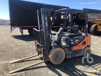 2012 Doosan G25P-5 4600 lb Dual Fuel Pneumatic Tire Forklift