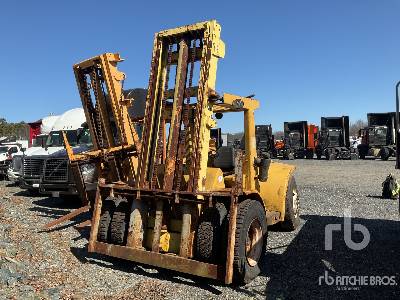 1996 Hyster 17950 kg Pneumatic Tire Forklift (Inoperable)