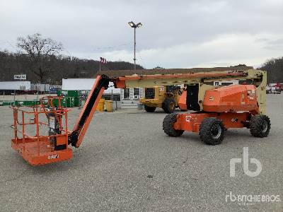 2013 JLG 800AJ 4WD Diesel Articulating Boom Lift