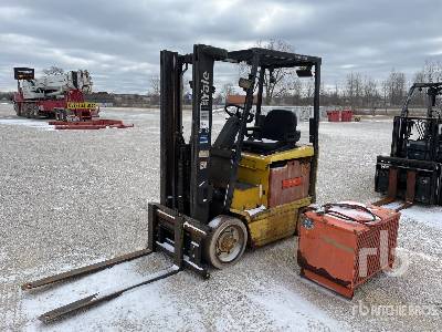 2000 Yale ERC050RGN36TF084 4800 lb Electric Forklift (Inoperable)