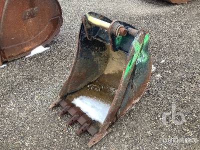 Cat 24 in Backhoe Loader Bucket - Fits Cat 420D