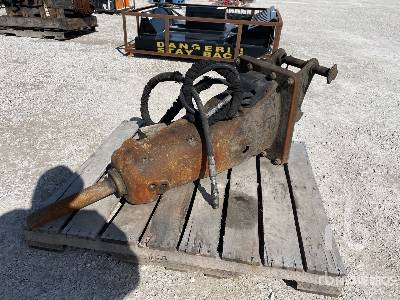 Cat H65 Hydraulic 9” Demolition Breaker