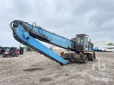 2016 Fuchs MHL350 Wheel Material Handler (Inoperable)